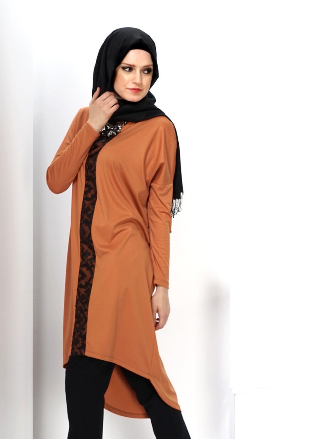 Tesettür giyim KAHVE DESENLİ ASİMETRİK KESİM TUNİK 4529