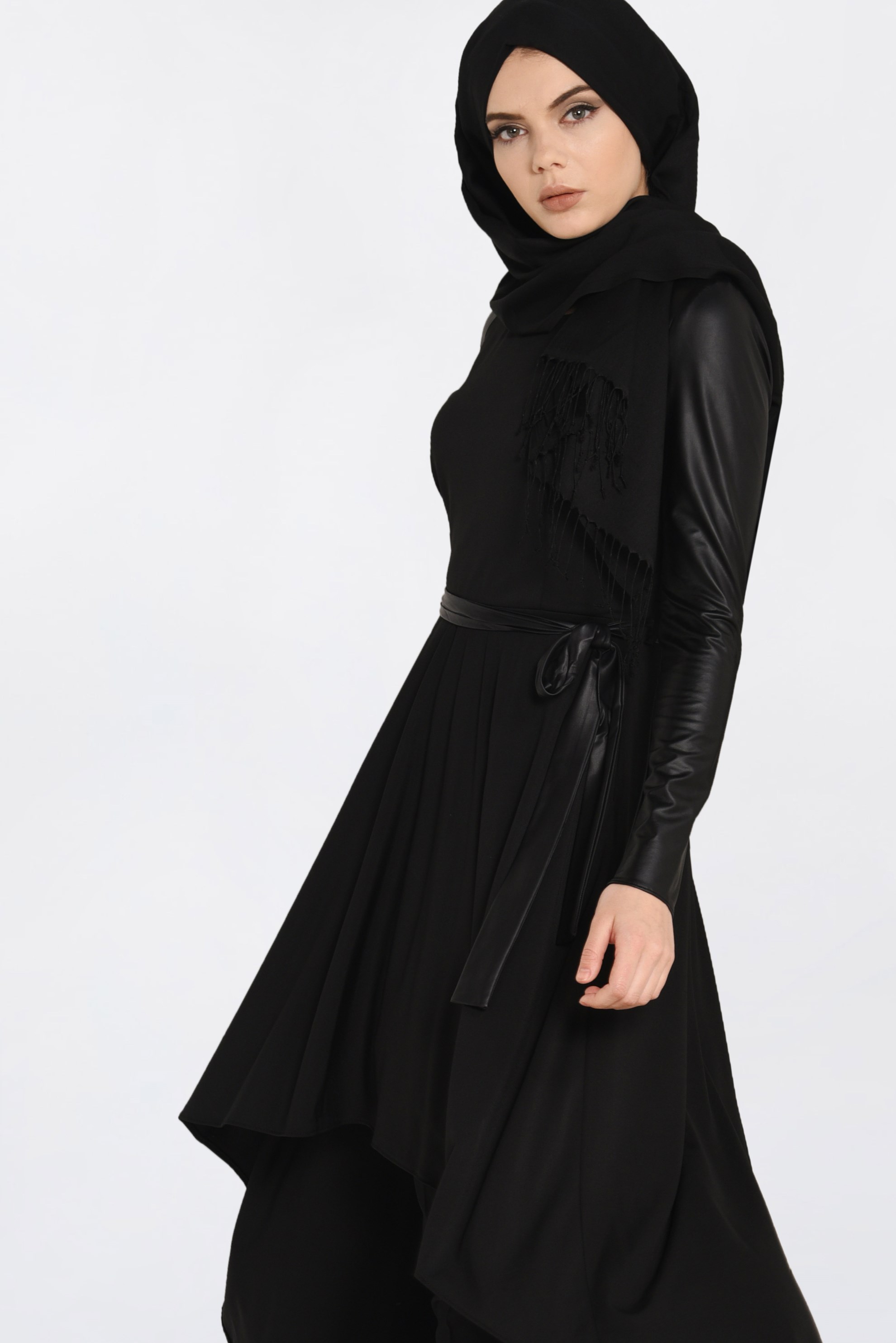 Tesettür giyim SİYAH DERİ DETAYLI TUNİK 4533