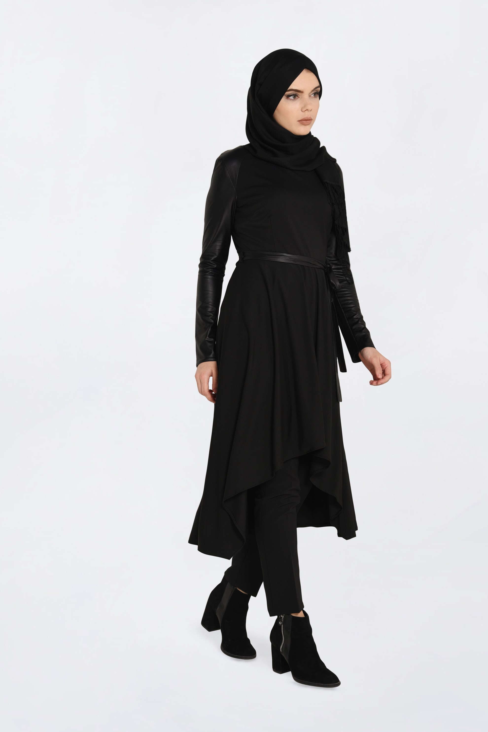 Tesettür giyim SİYAH DERİ DETAYLI TUNİK 4533