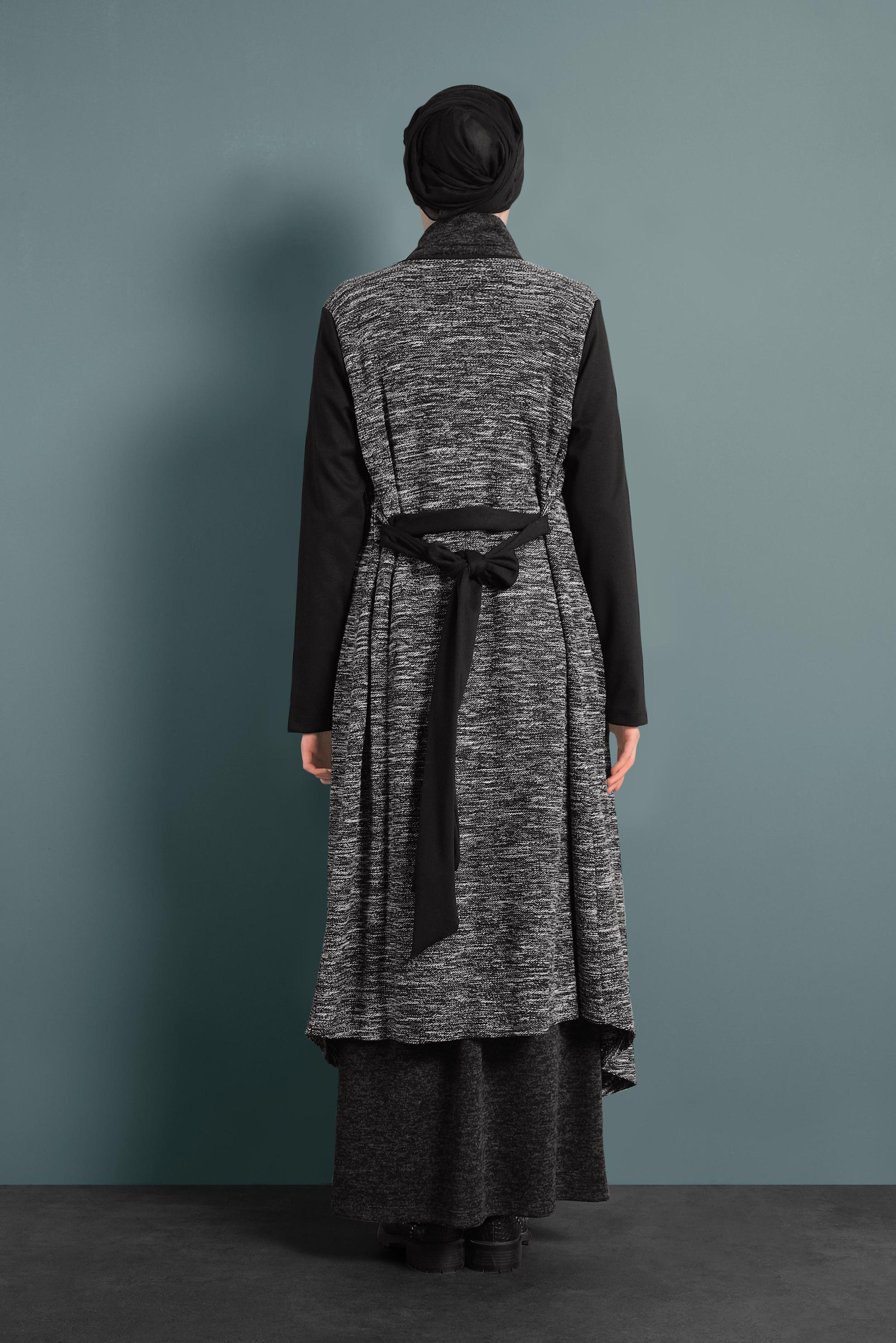 Tesettür giyim SİYAH SALAŞ YAKA CEKET 4542