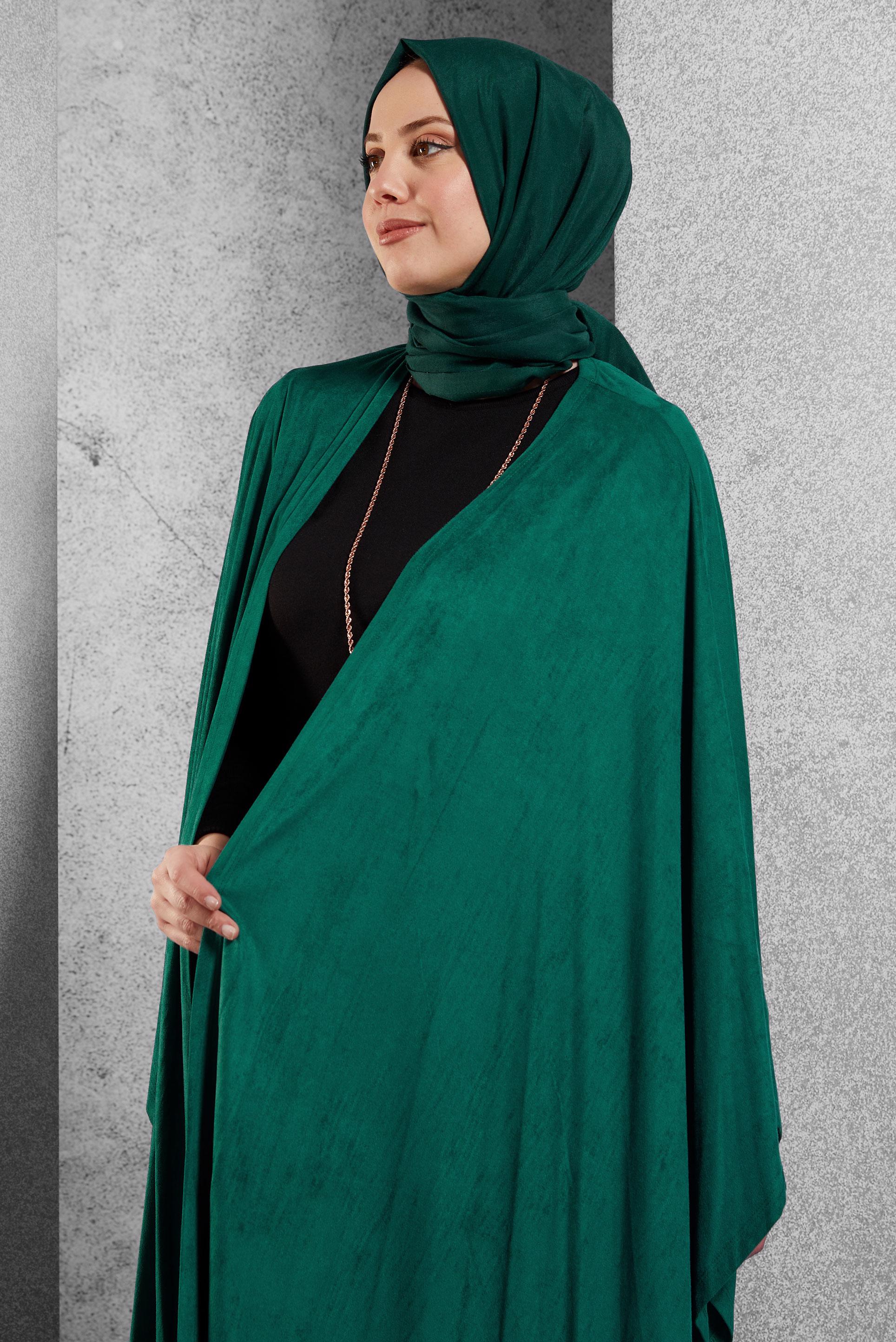 Tesettür giyim YEŞİL PÜSKÜL DETAYLI ŞAL TUNİK 4550