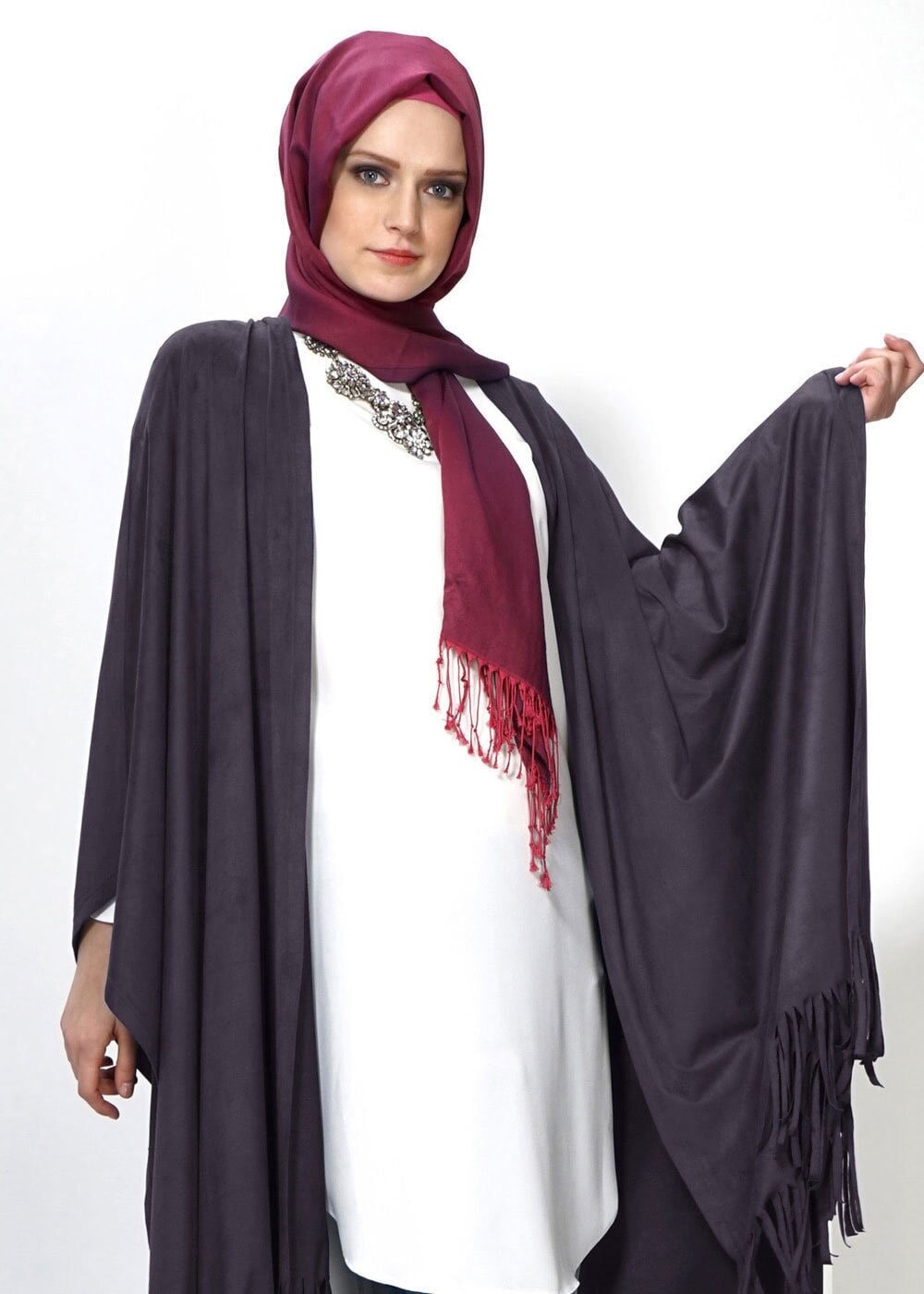 Tesettür giyim GRİ PÜSKÜL DETAYLI ŞAL TUNİK 4550