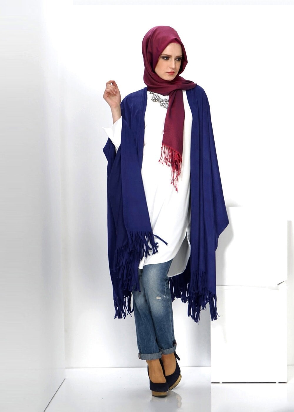 Tesettür giyim MAVİ PÜSKÜL DETAYLI ŞAL TUNİK 4550