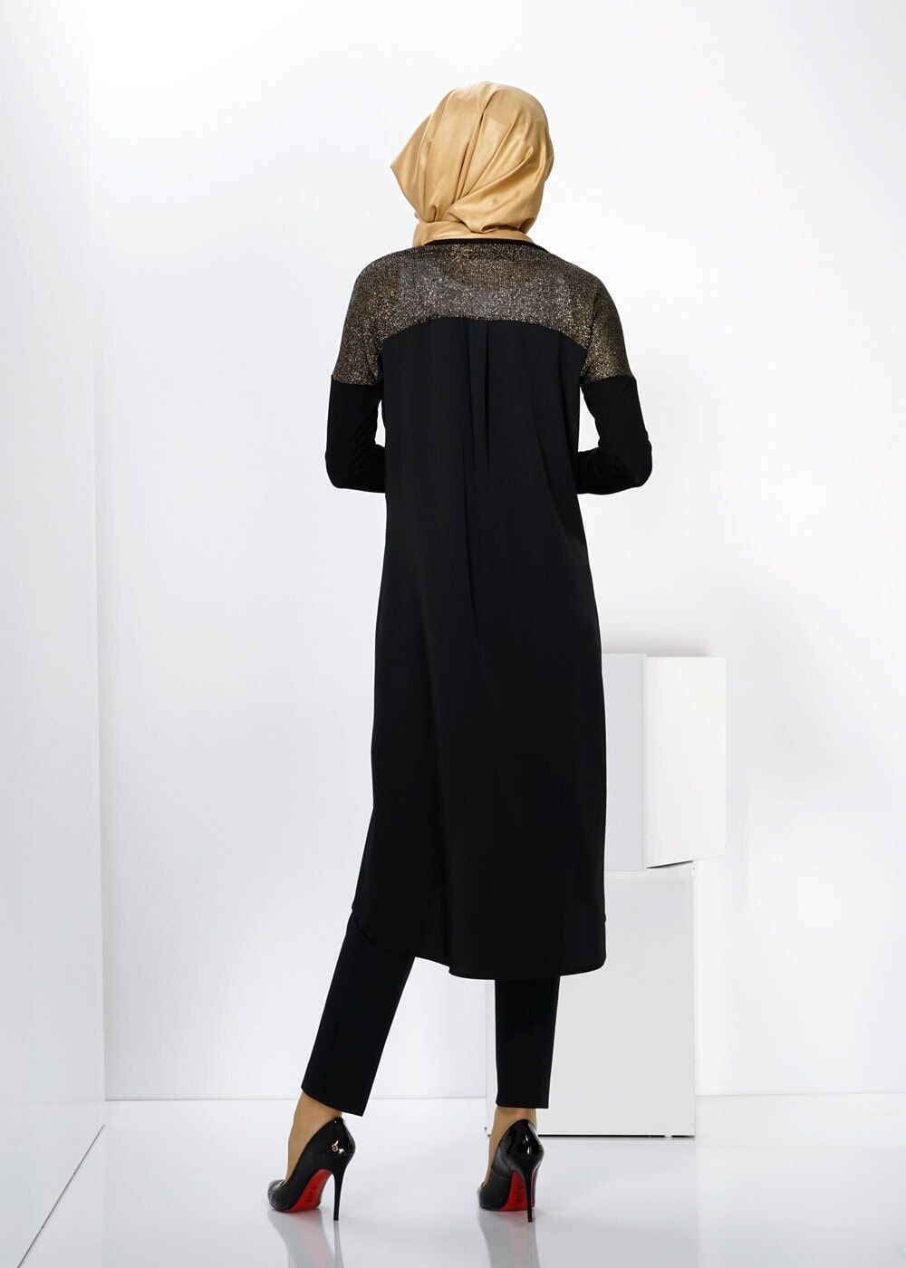 Tesettür giyim ALTIN SİM DETAYLI TUNİK 4553