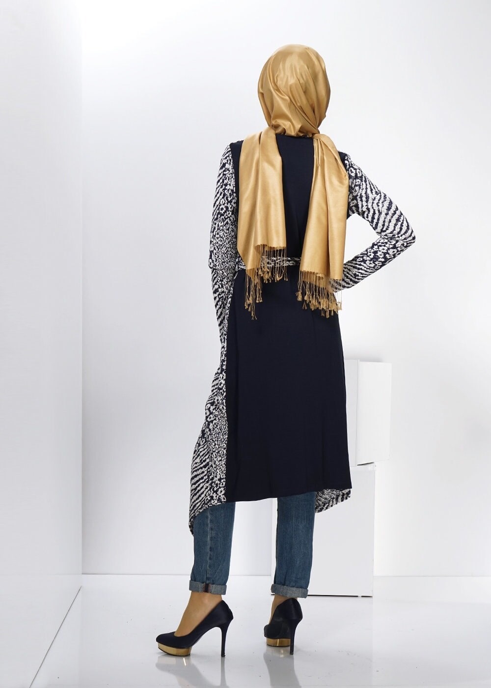 Tesettür giyim LACİVERT DESENLİ TUNİK 4554