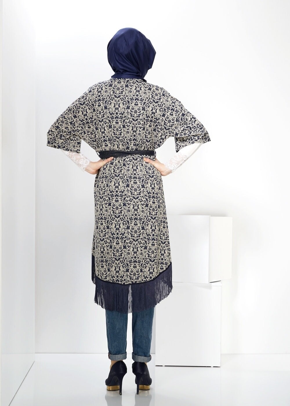 Tesettür giyim LACİVERT PÜSKÜL DETAYLI TUNİK 4556