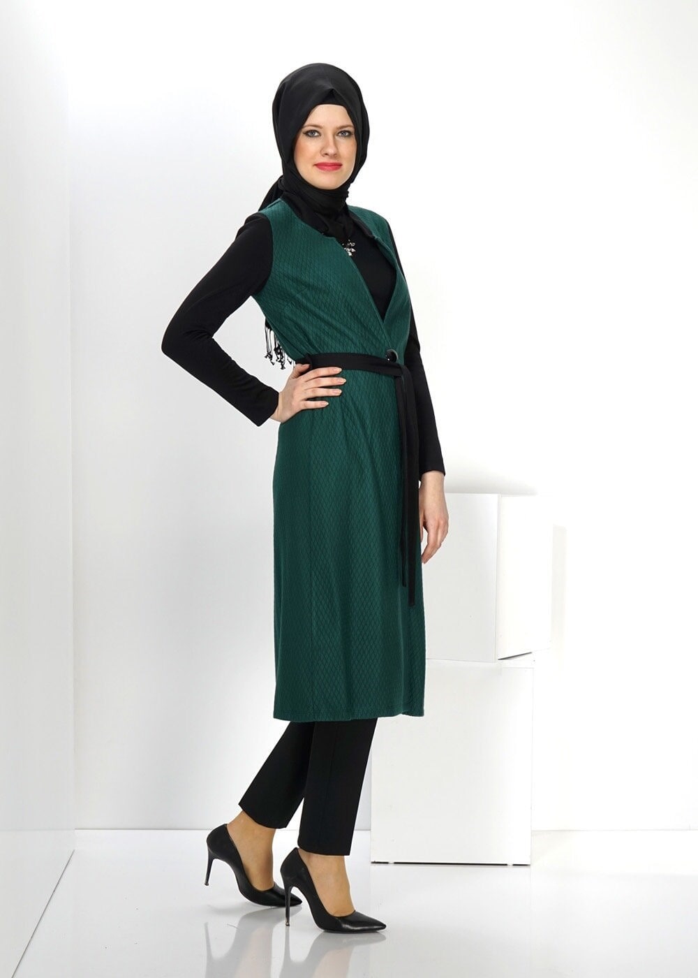 Tesettür giyim YEŞİL DÜĞME DETAYLI TUNİK 4558 