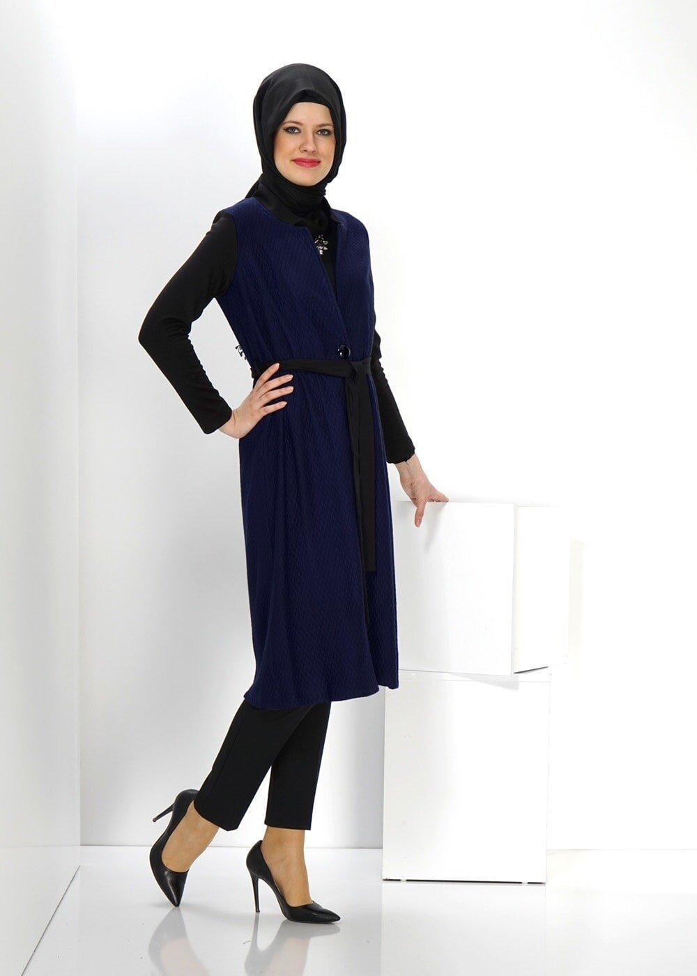 Tesettür giyim LACİVERT DÜĞME DETAYLI TUNİK 4558 