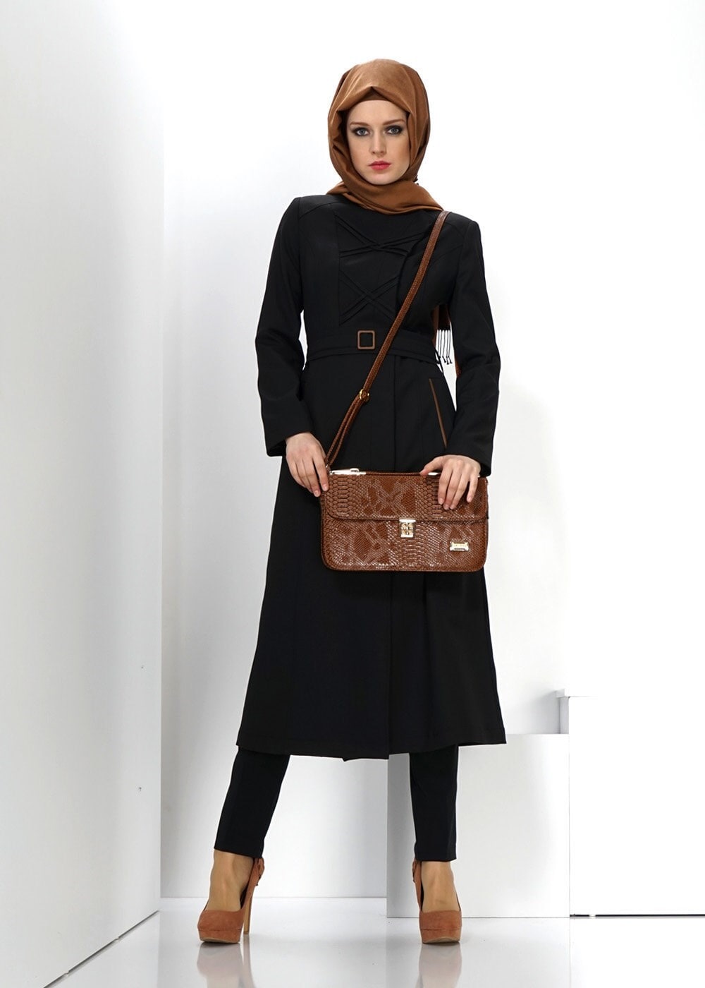 Tesettür giyim SİYAH 1327 TRENÇKOT