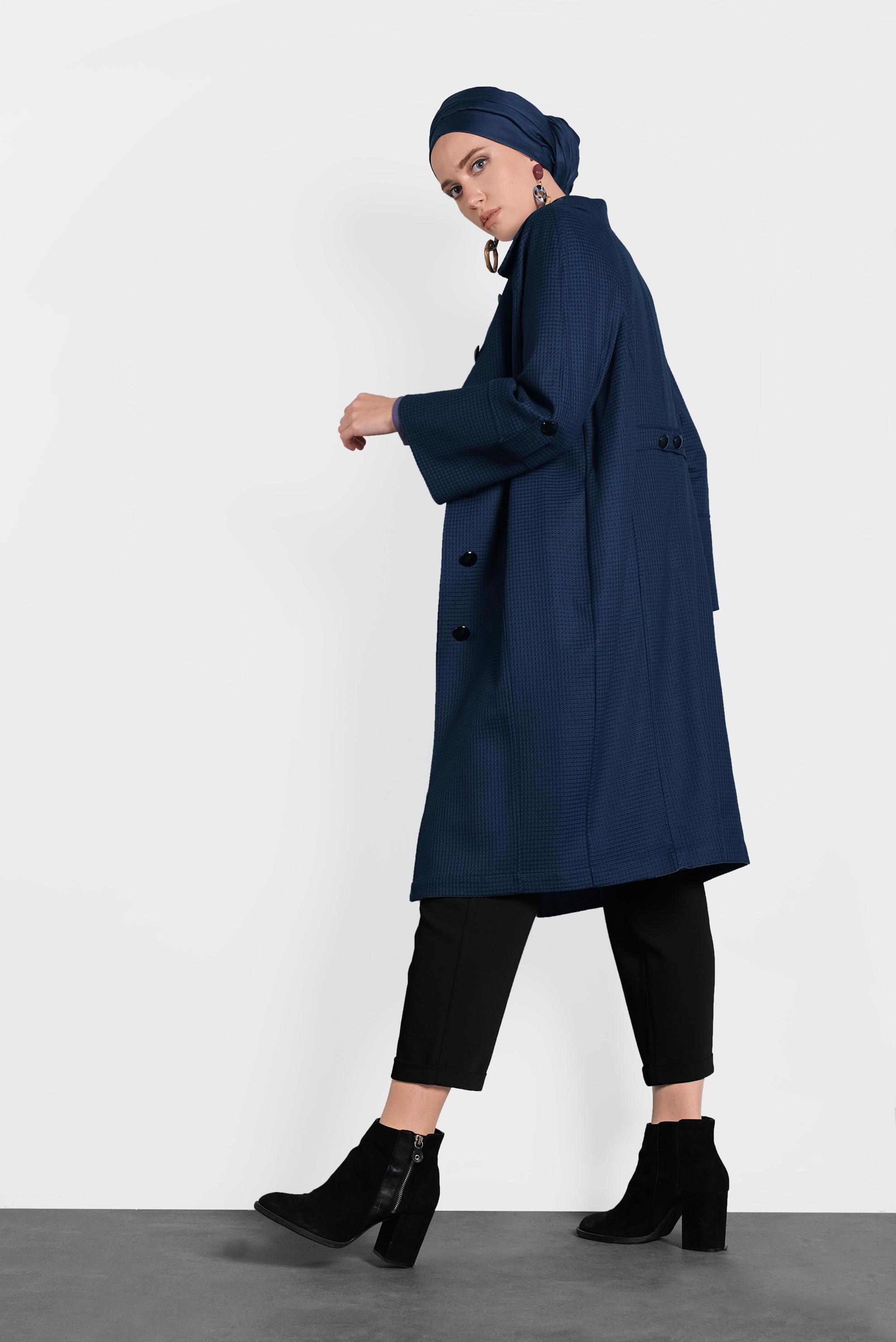 Tesettür giyim LACİVERT DÜĞMELİ CEPLİ TRENÇKOT 1390