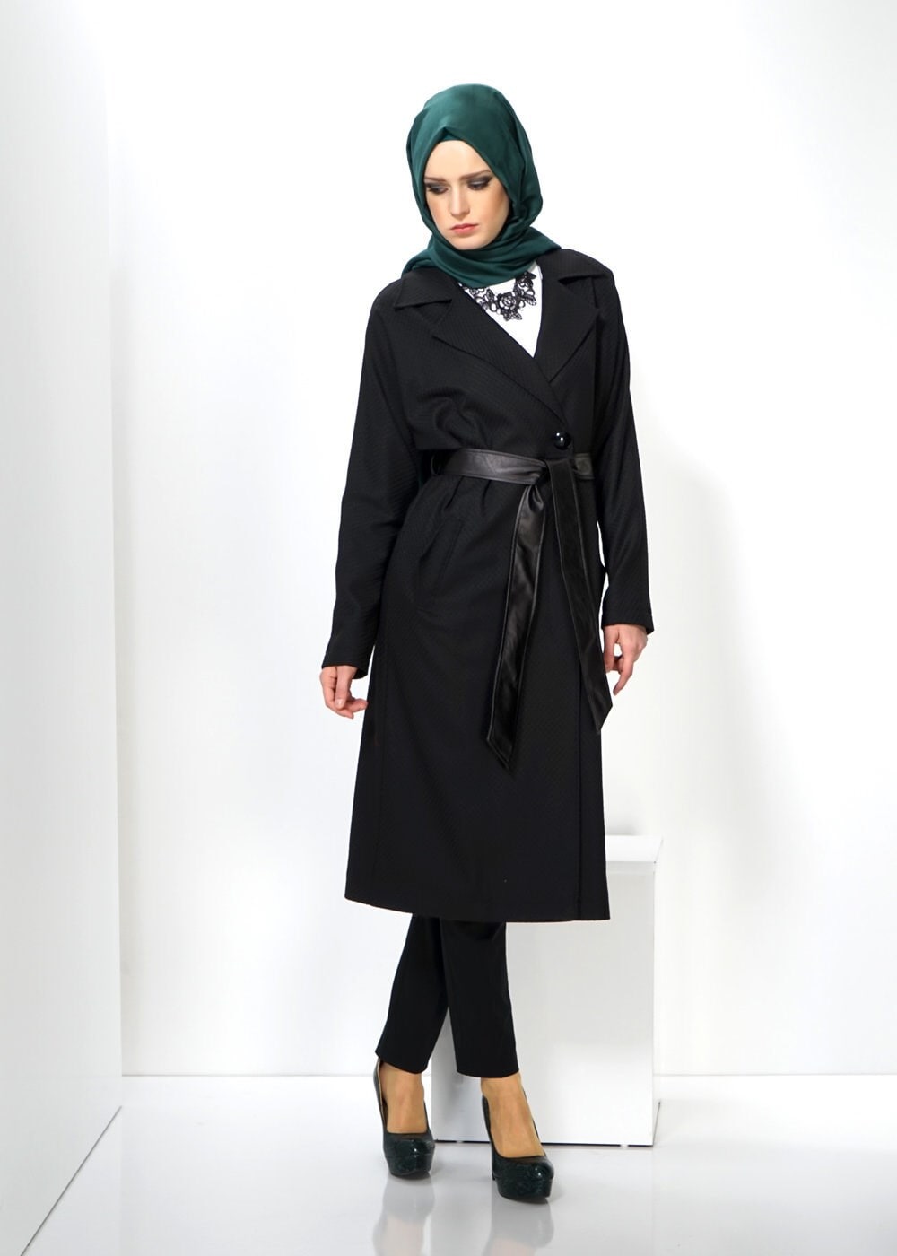 Tesettür giyim SİYAH 1402 TRENÇKOT