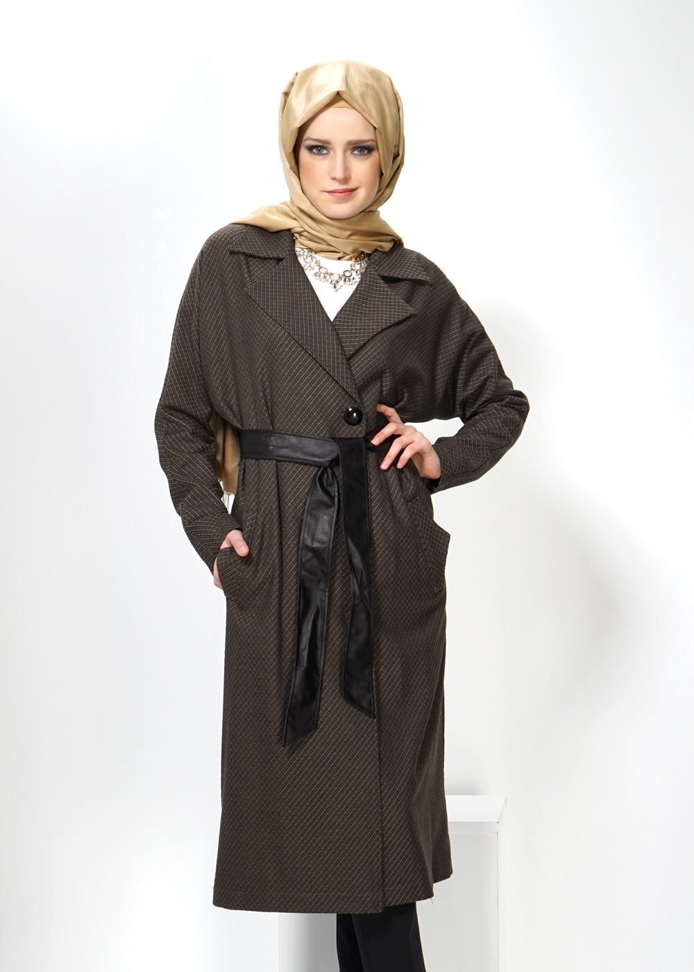 Tesettür giyim VİZON 1402 TRENÇKOT