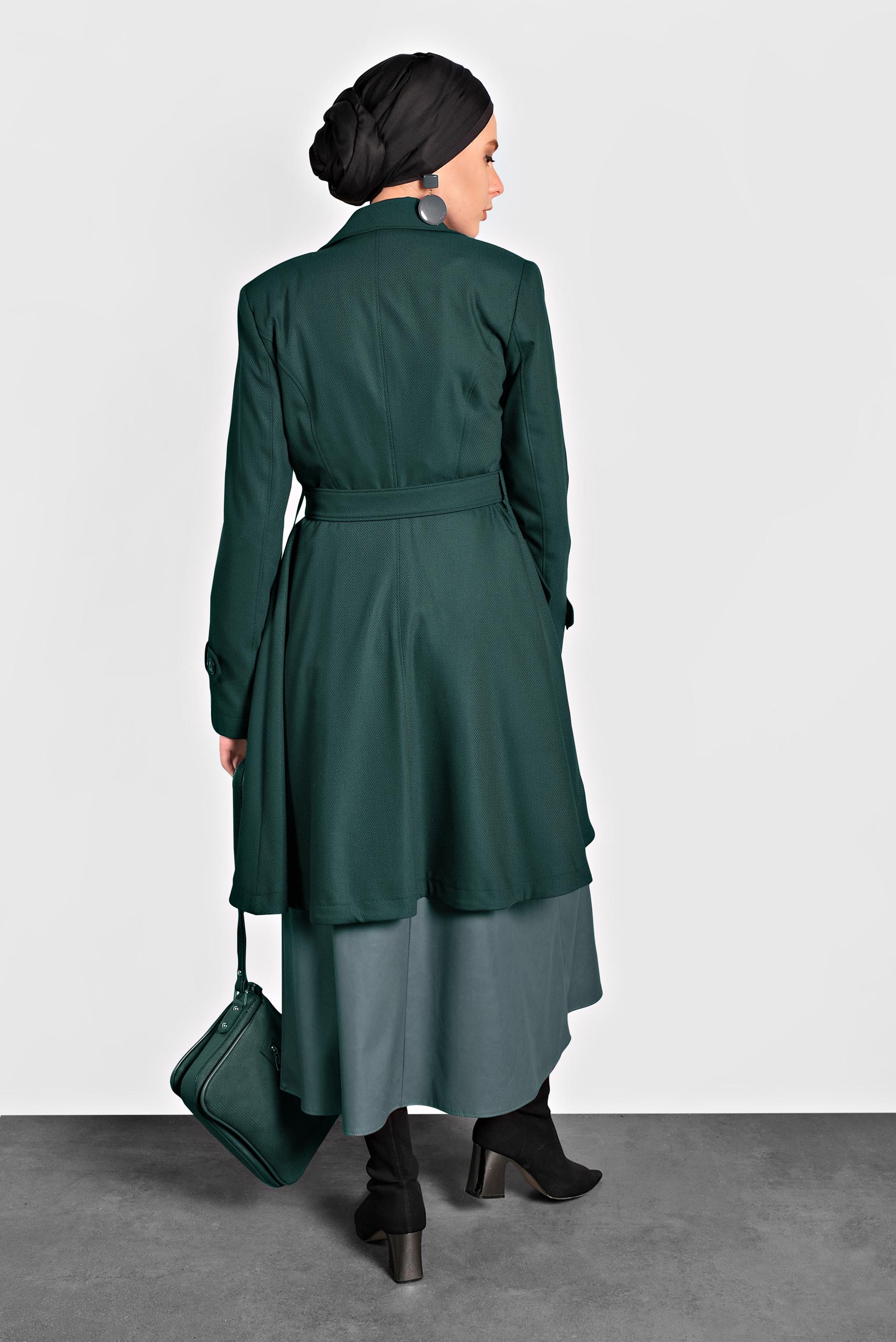 Tesettür giyim YEŞİL ETEĞİ VOLANLI TRENÇKOT 1405