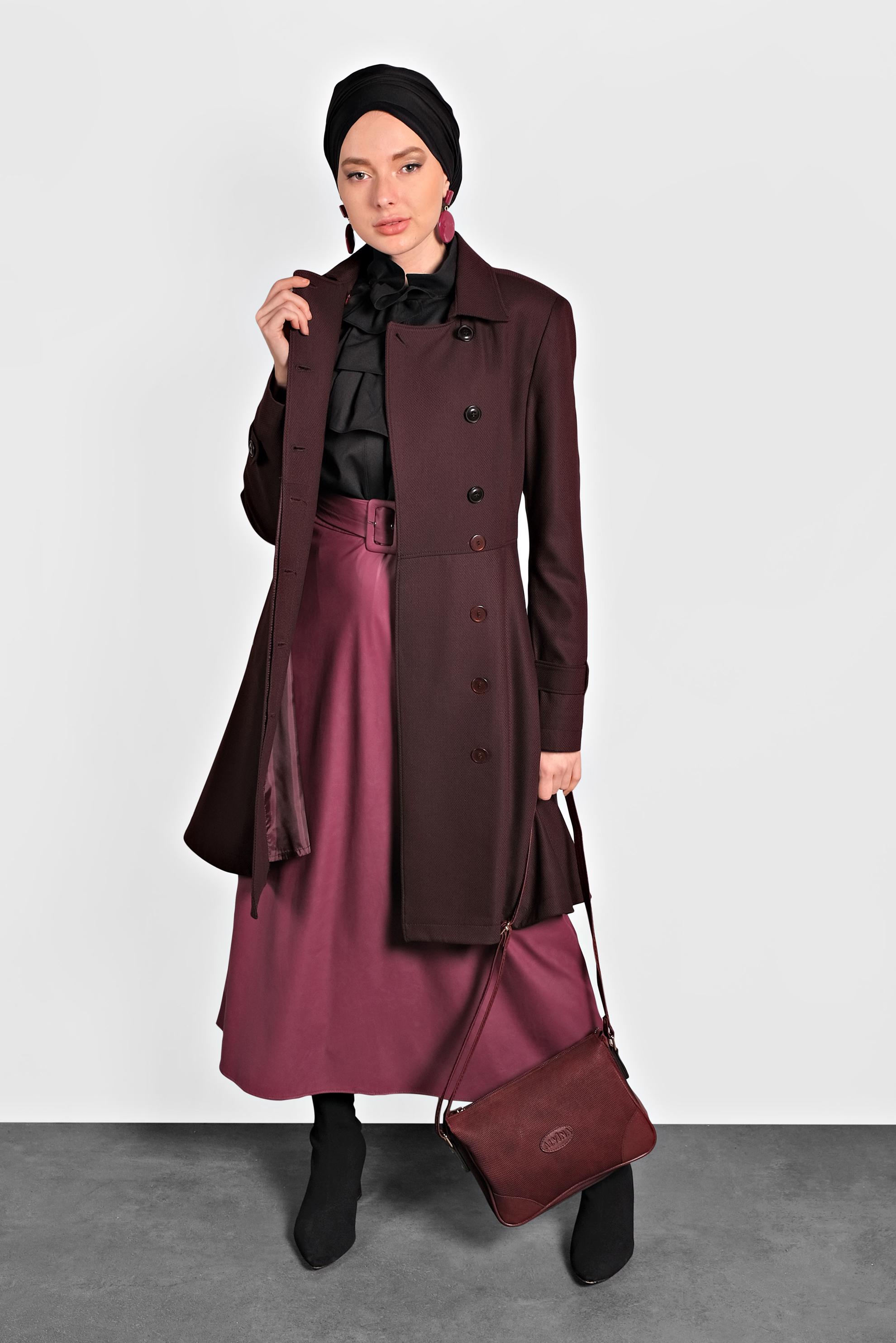 Tesettür giyim BORDO ETEĞİ VOLANLI TRENÇKOT 1405