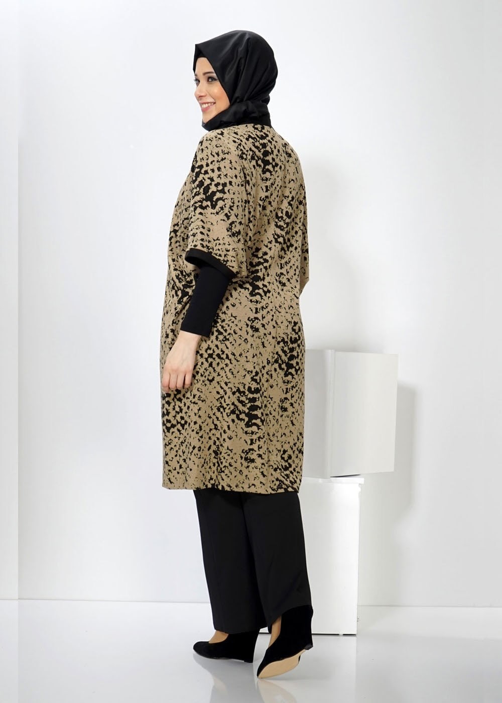 Vêtements hijab BRUN GILET EN TRICOT AGRAFE À DEVANT 2436 