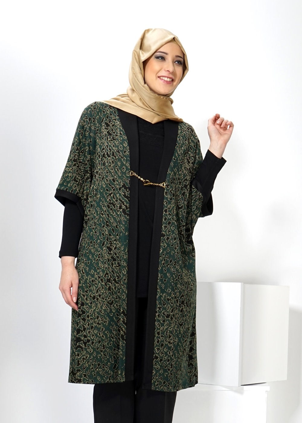 Hijab clothing GREEN KNIT CLASP-FRONT VEST 2436 