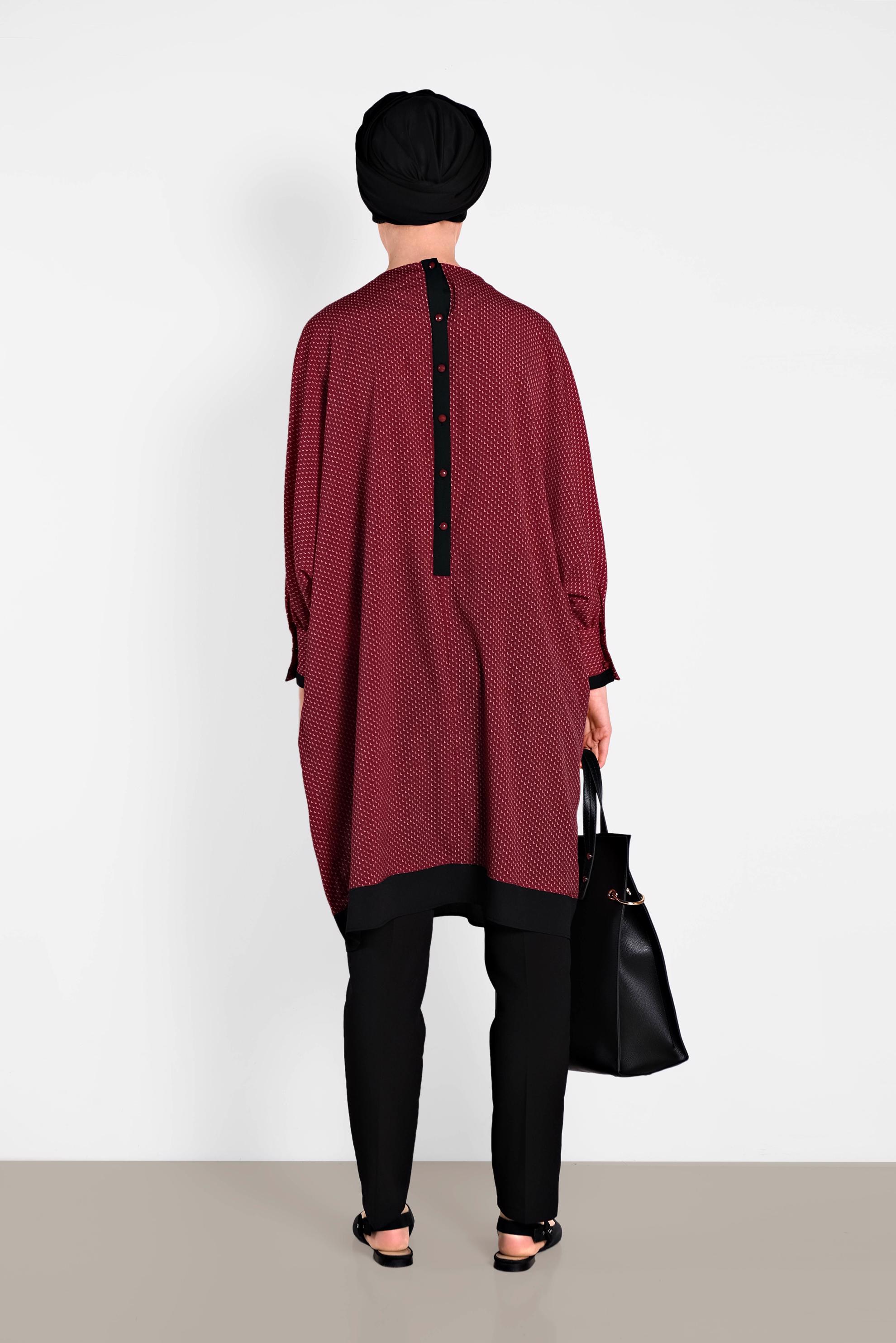 Tesettür giyim BORDO ARKASI DÜĞME DETAYLI TUNİK 4508 