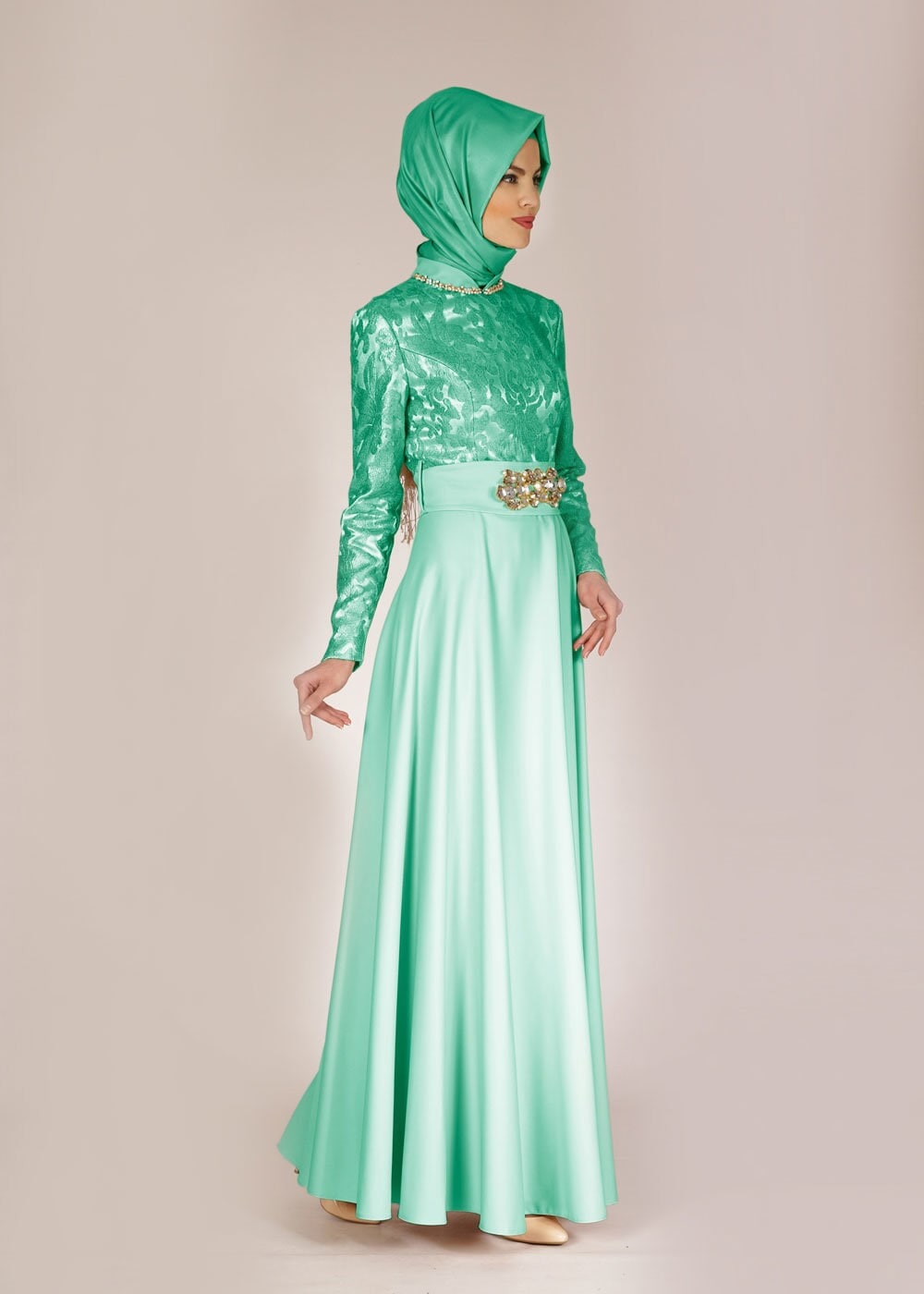 Tesettür giyim YEŞİL TAŞ DETAYLI ABİYE ELBİSE 5009