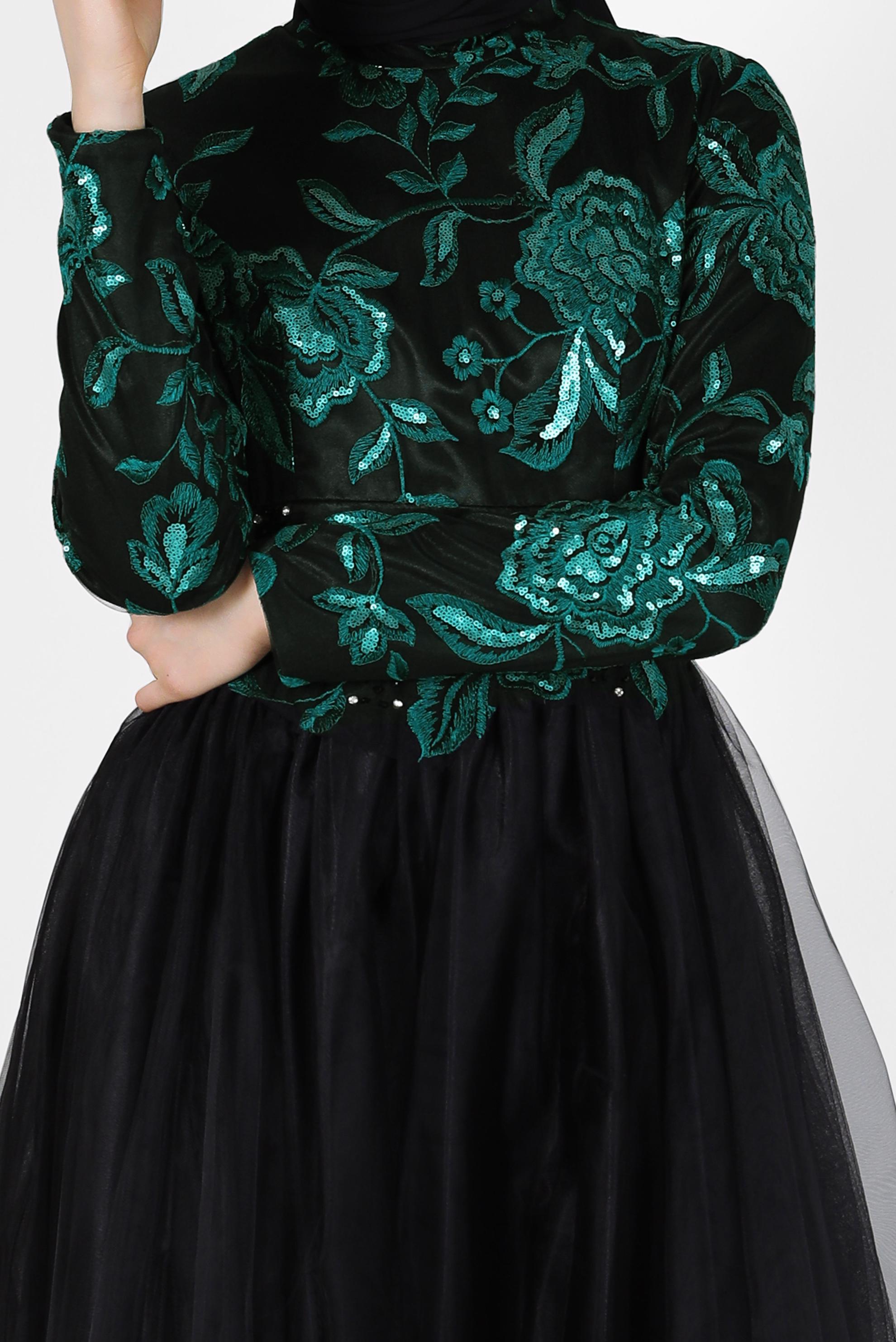 Tesettür giyim YEŞİL İŞLEME DETAYLI TÜLLÜ ABİYE ELBİSE 5017 