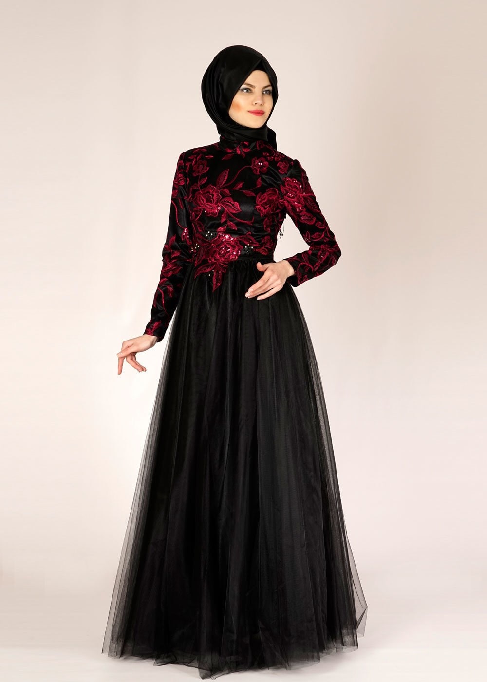 Tesettür giyim BORDO İŞLEME DETAYLI TÜLLÜ ABİYE ELBİSE 5017 