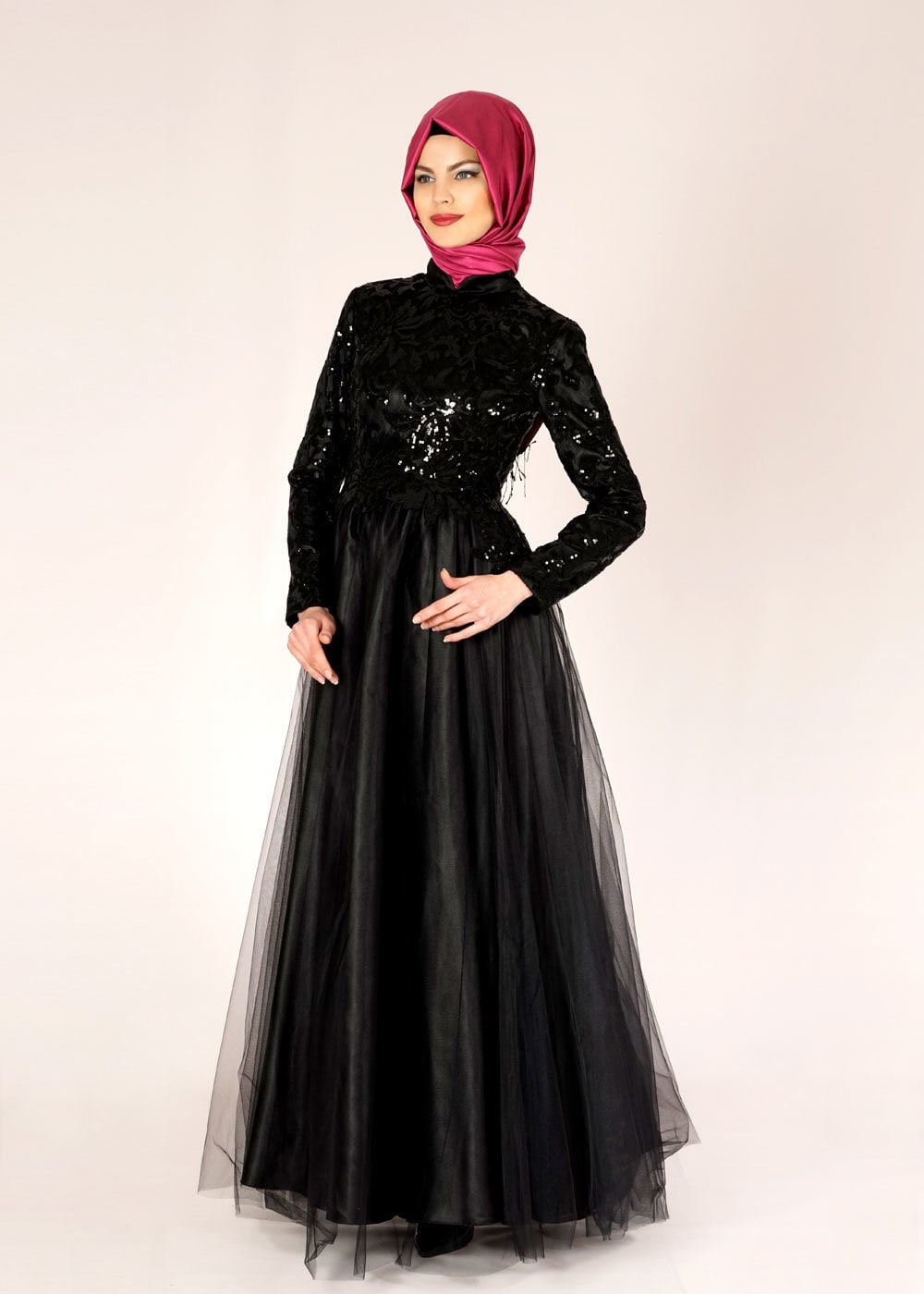 Tesettür giyim SİYAH PUL PAYET İŞLEMELİ ABİYE ELBİSE 5018