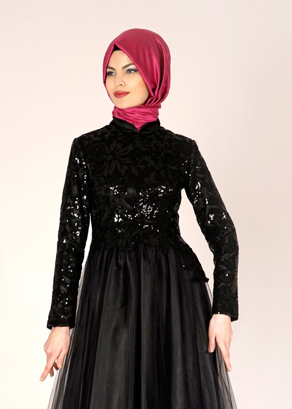 Tesettür giyim SİYAH PUL PAYET İŞLEMELİ ABİYE ELBİSE 5018