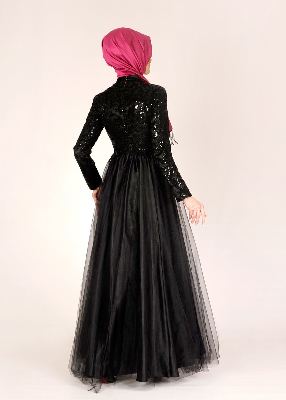 Tesettür giyim SİYAH PUL PAYET İŞLEMELİ ABİYE ELBİSE 5018