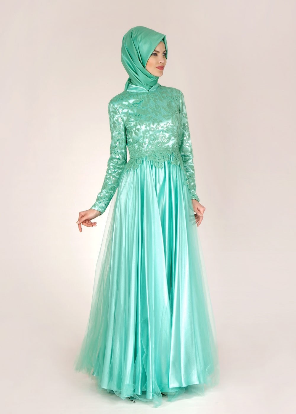 Tesettür giyim YEŞİL PUL PAYET İŞLEMELİ ABİYE ELBİSE 5018