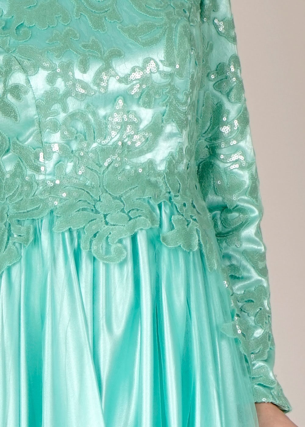 Tesettür giyim YEŞİL PUL PAYET İŞLEMELİ ABİYE ELBİSE 5018