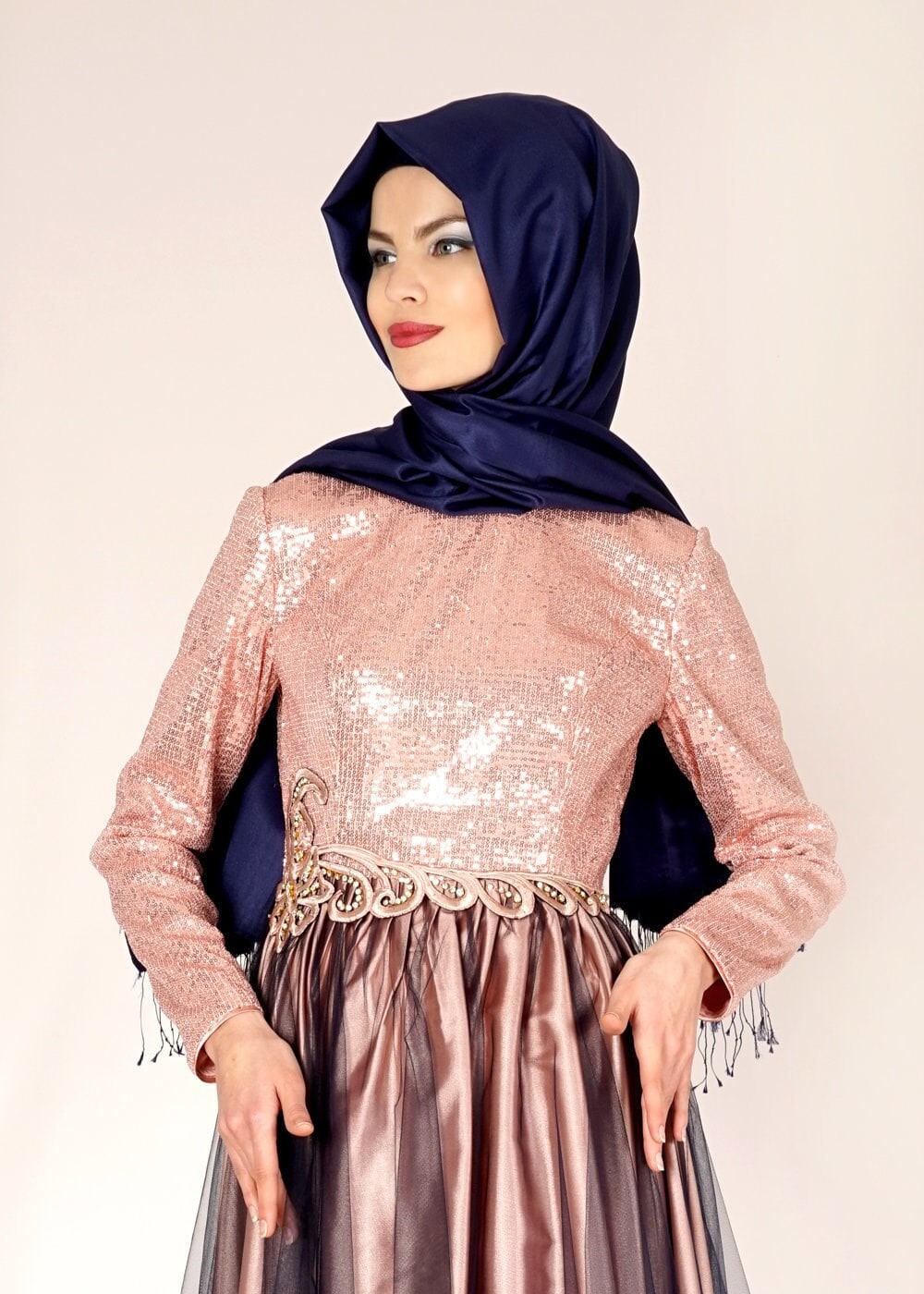 Tesettür giyim PUDRA PUL PAYET İŞLEMELİ PİLİSELİ ABİYE ELBİSE 5019