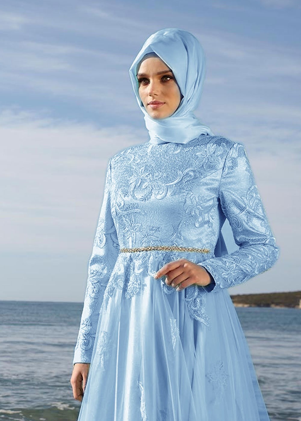 Tesettür giyim MAVİ 5035 Moss Kordone Tesettür Abiye