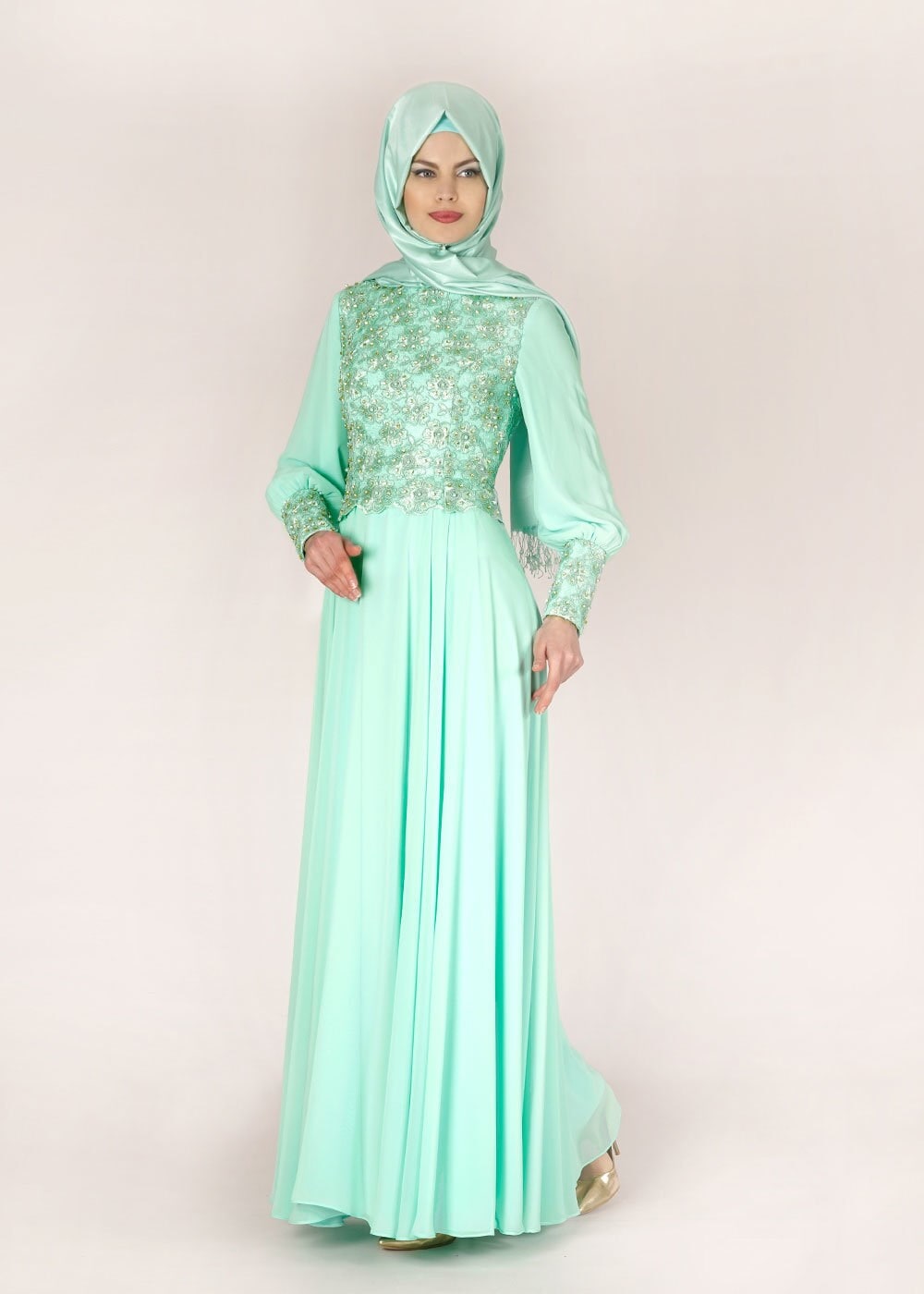 Tesettür giyim YEŞİL İŞLEMELİ TAŞ DETAYLI ABİYE ELBİSE 5048