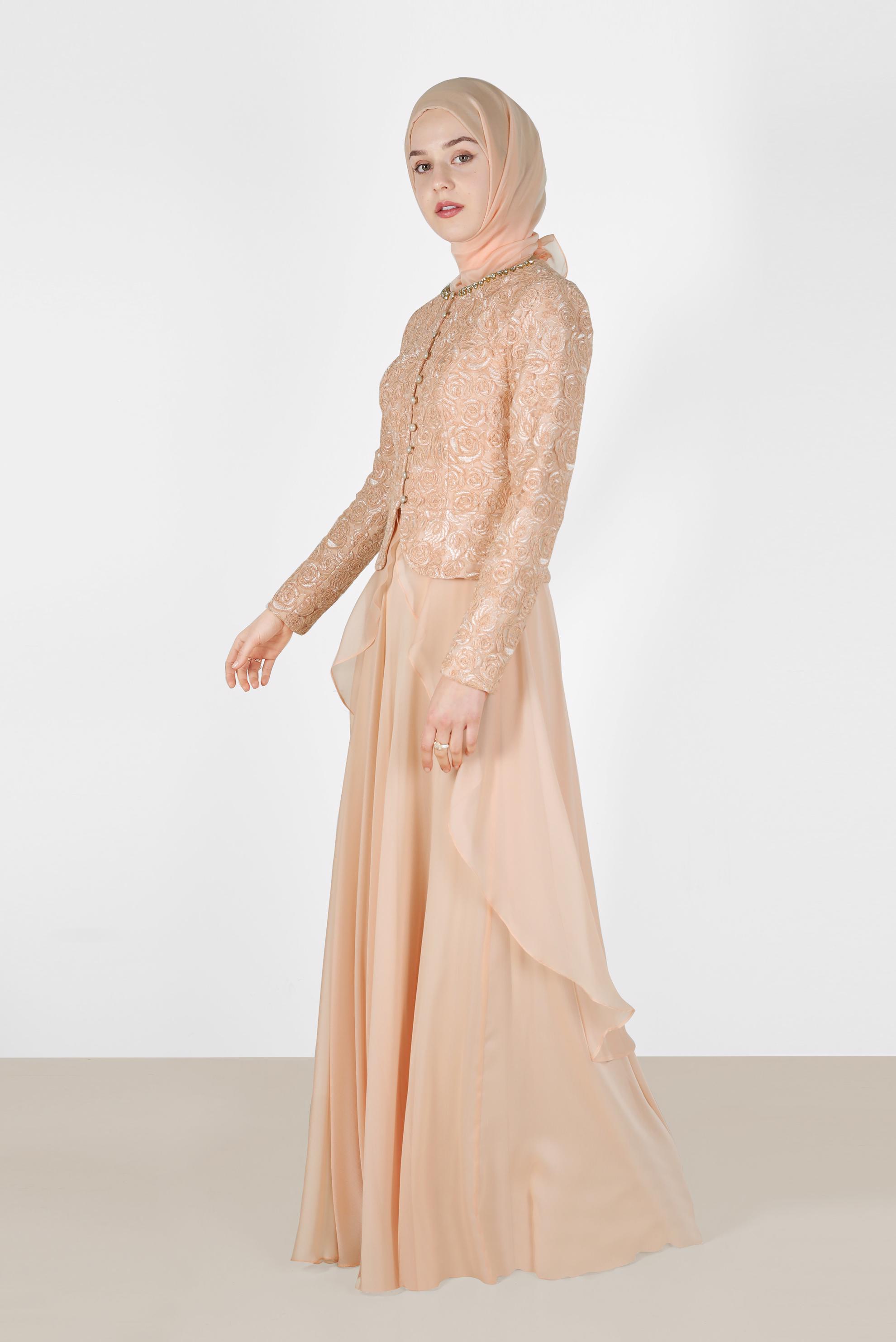 Tesettür giyim PUDRA TAŞ İŞLEMELİ DÜĞMELİ ŞİFON ABİYE ELBİSE 5051