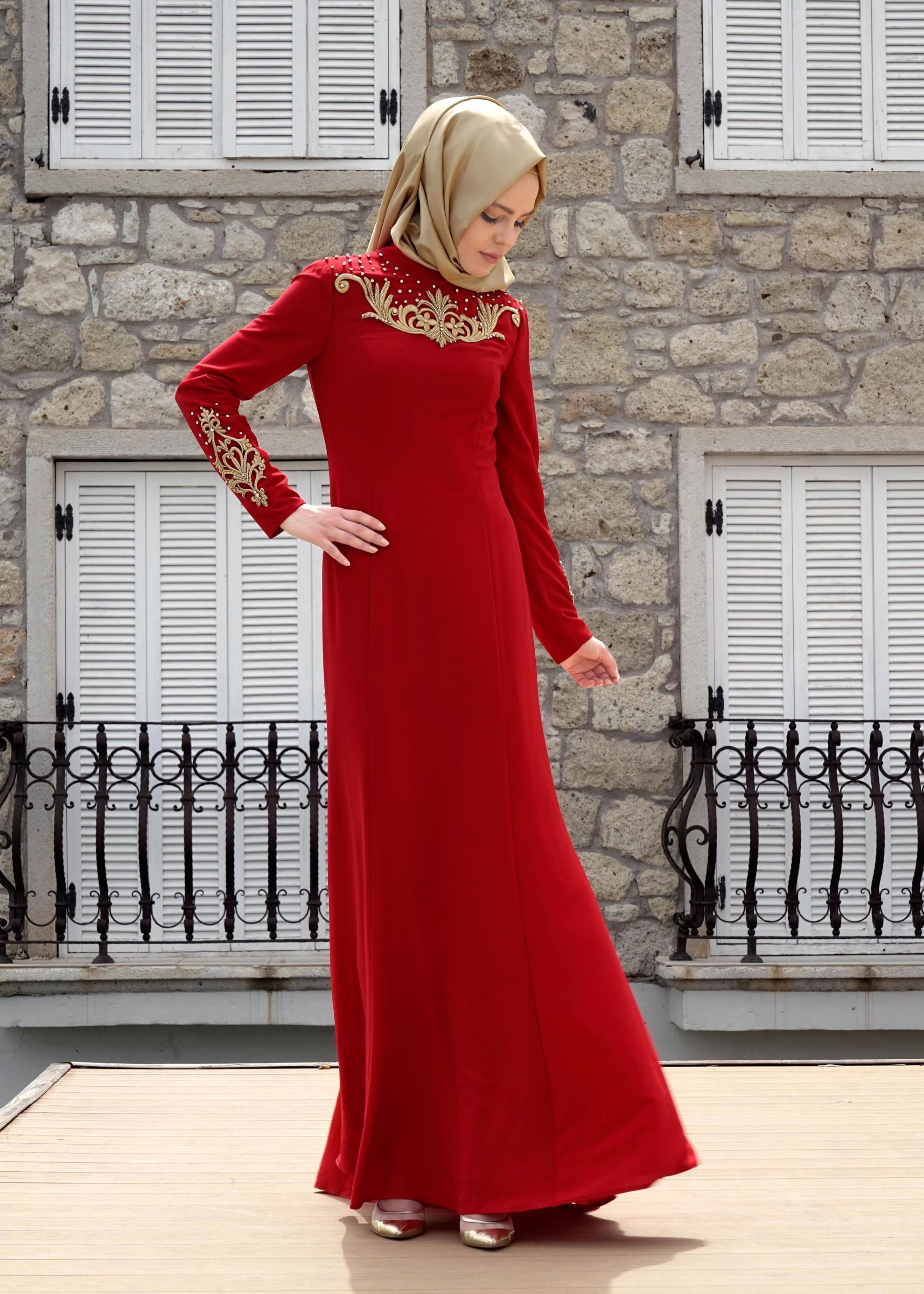 Tesettür giyim KIRMIZI İŞLEME DETAYLI ABİYE ELBİSE 5057