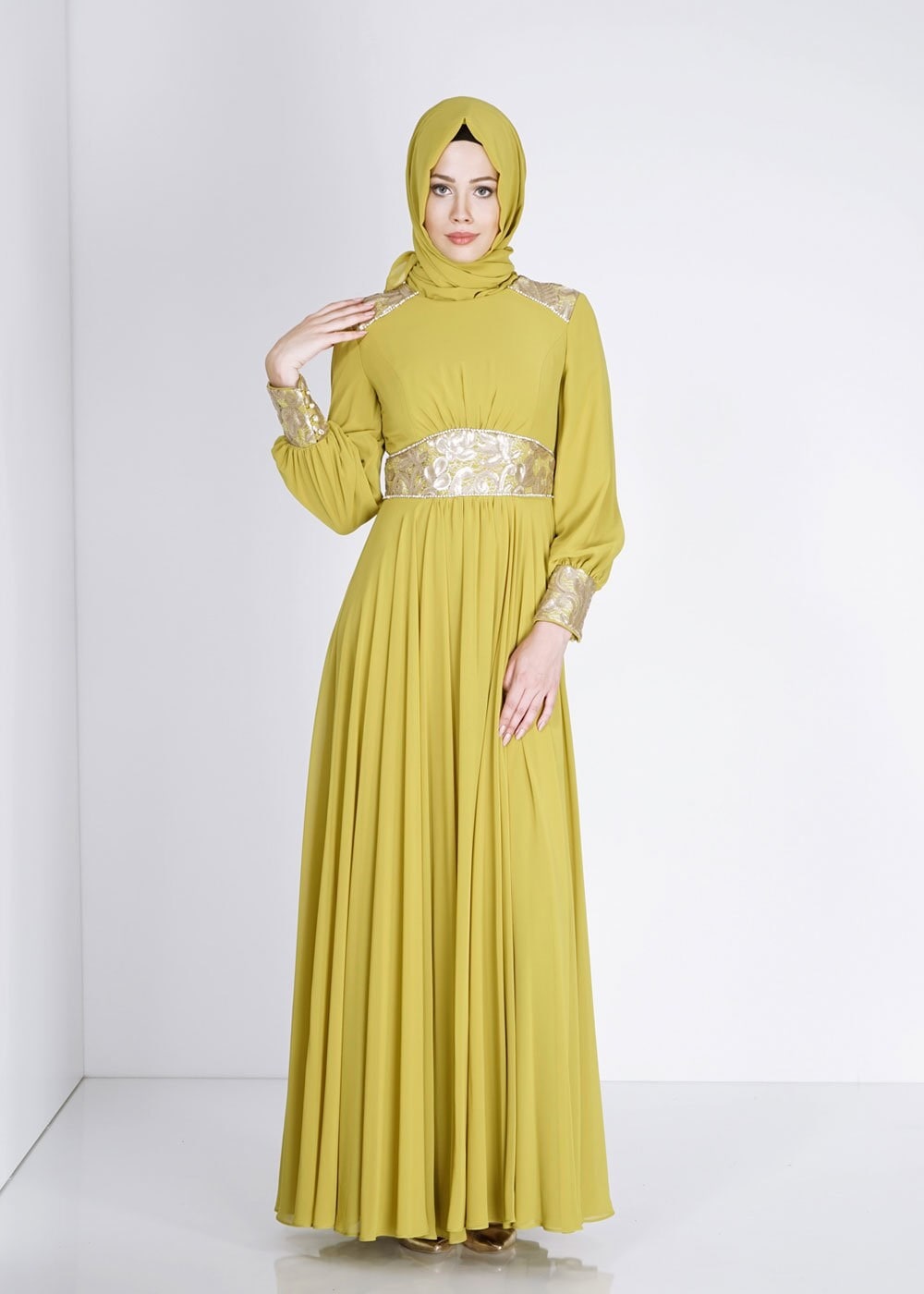 Tesettür giyim YEŞİL DANTEL DETAYLI TAŞ DÜĞMELİ ABİYE ELBİSE 5068
