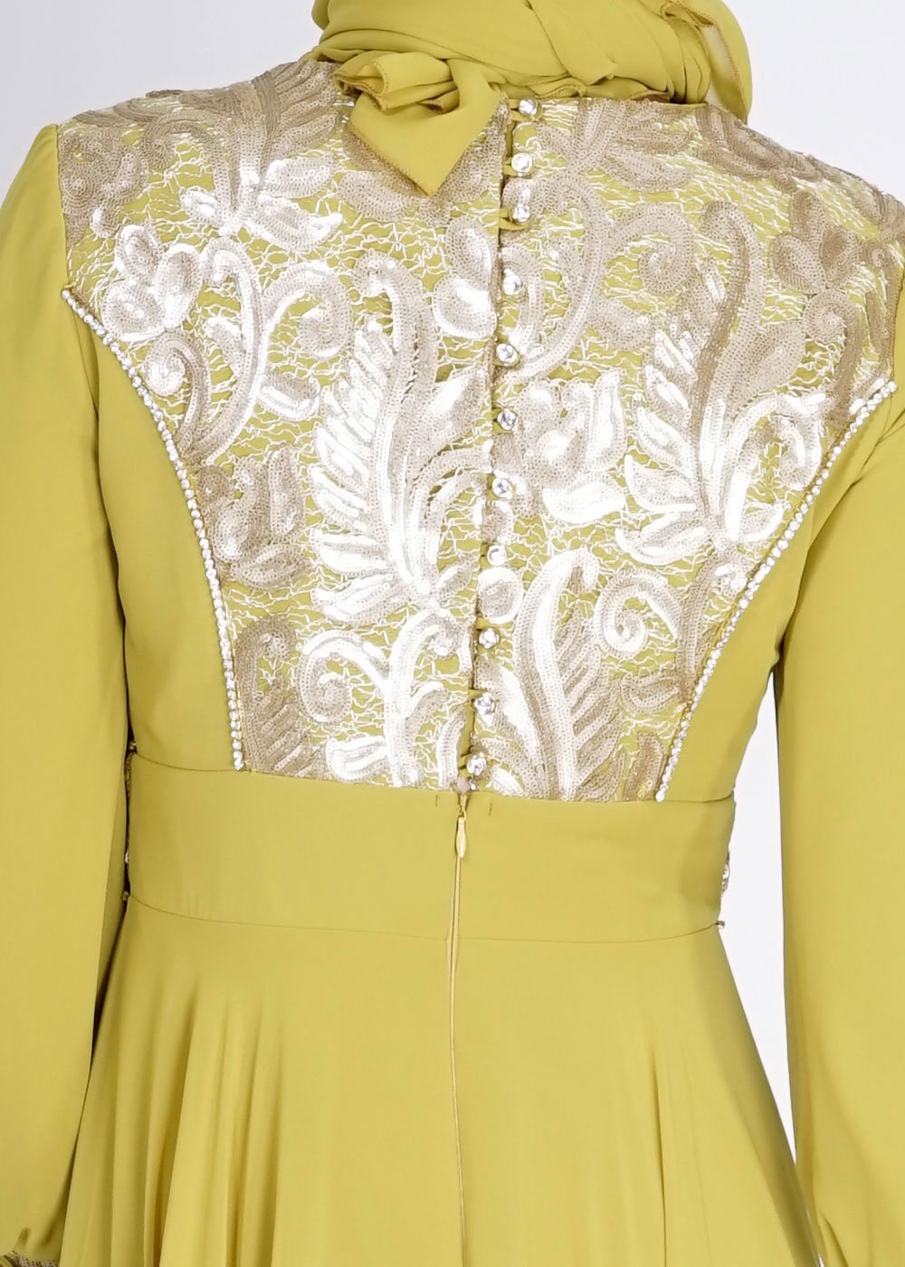 Tesettür giyim YEŞİL DANTEL DETAYLI TAŞ DÜĞMELİ ABİYE ELBİSE 5068