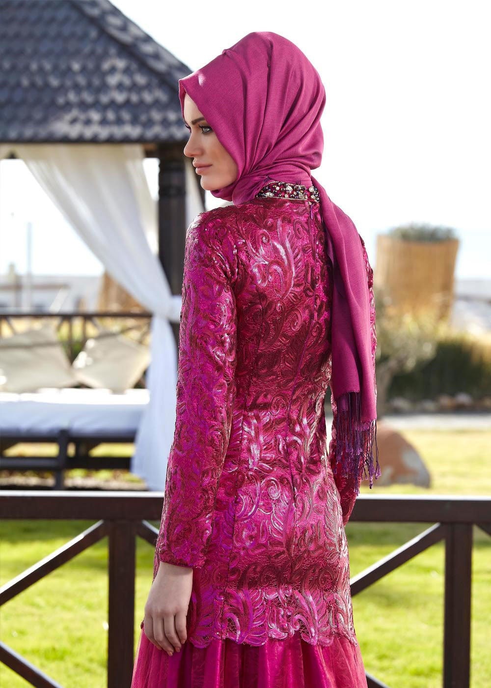 Tesettür giyim FUŞYA DESENLİ ETEK UCU PİLİSELİ ABİYE ELBİSE 5072