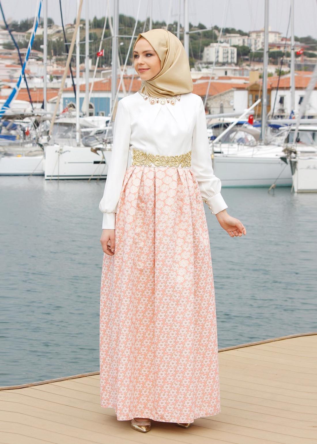Tesettür giyim PUDRA DESENLİ İŞLEME DETAYLI ABİYE ELBİSE 5073