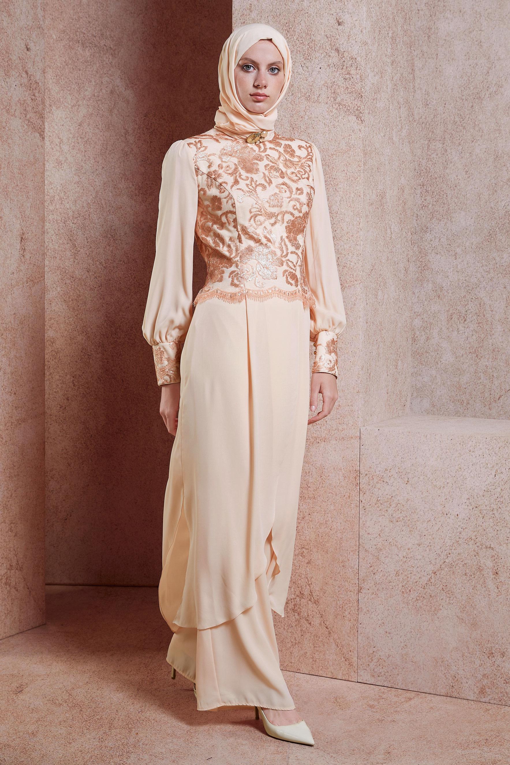 Tesettür giyim EKRU İŞLEMELİ PANTOLONLU ABİYE TAKIM 5076