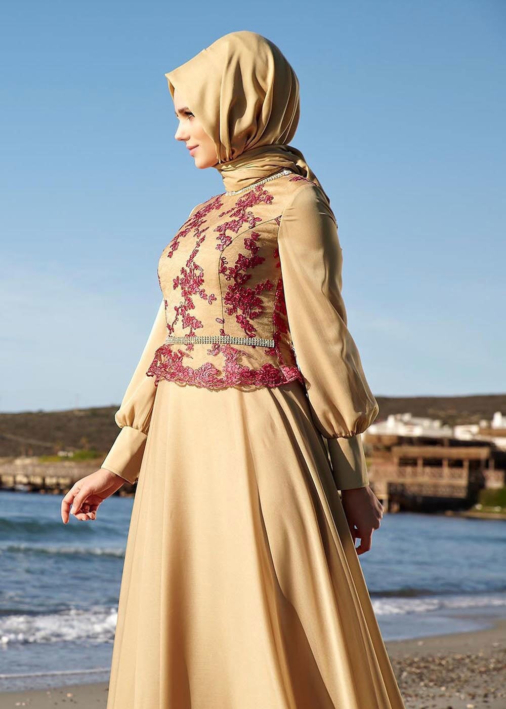 Tesettür giyim FUŞYA İŞLEMELİ TAŞ DETAYLI ABİYE ELBİSE 5089