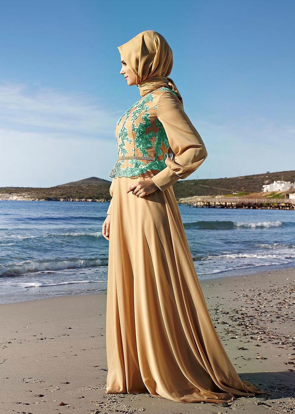 Tesettür giyim YEŞİL İŞLEMELİ TAŞ DETAYLI ABİYE ELBİSE 5089