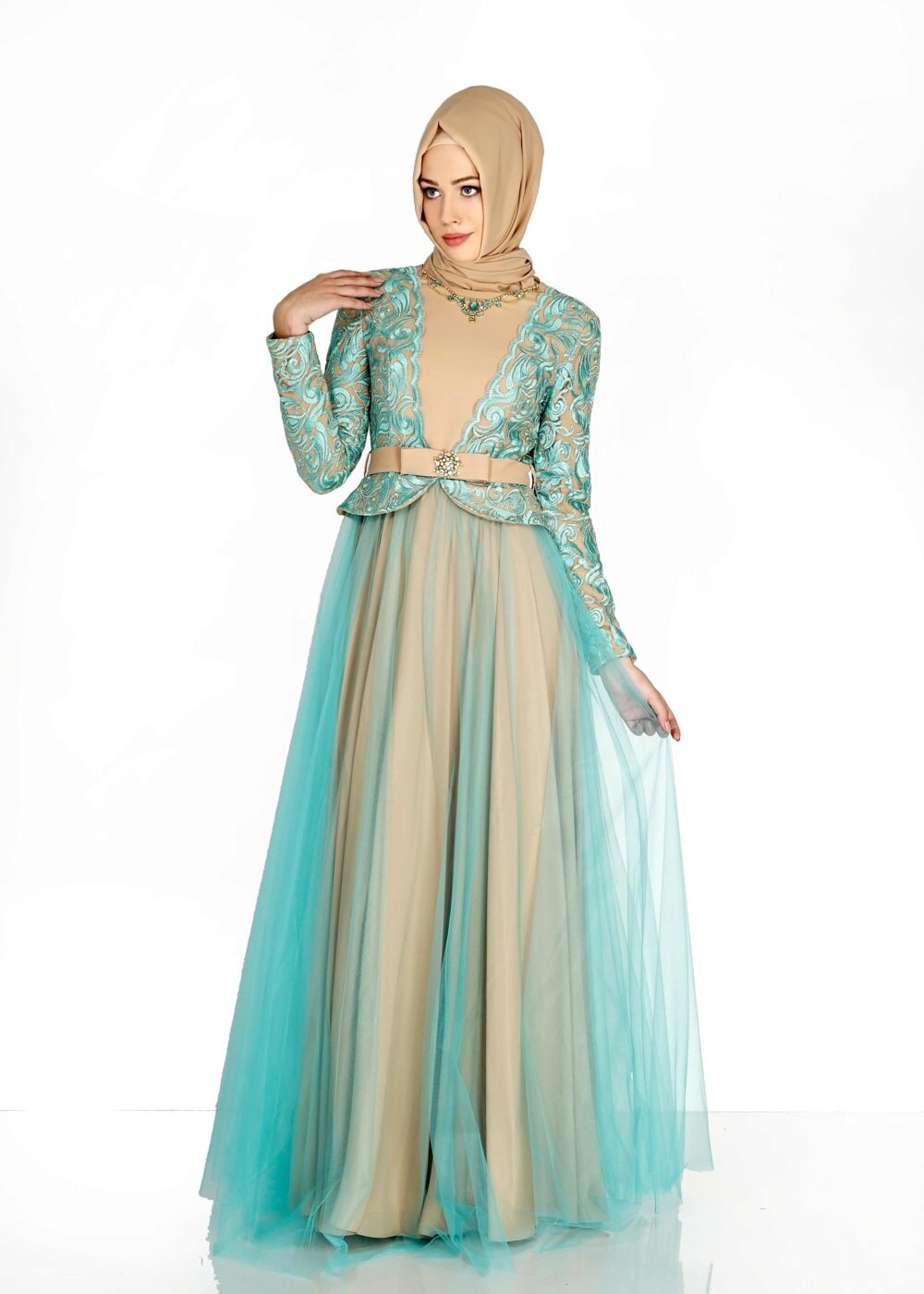 Tesettür giyim YEŞİL ETNİK DESENLİ TÜLLÜ ABİYE ELBİSE 5112