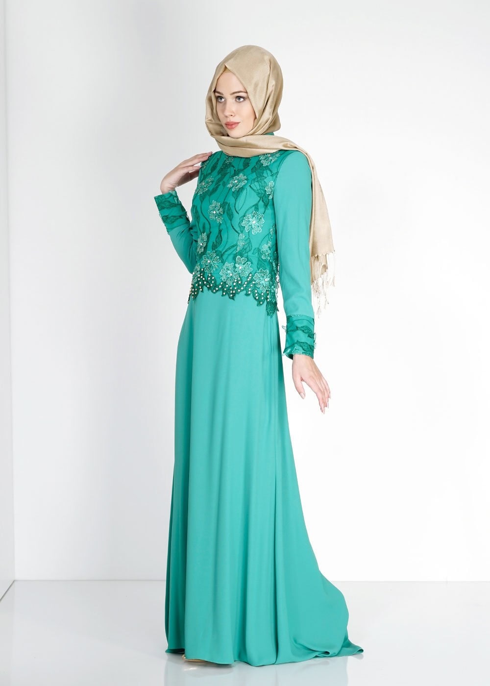 Tesettür giyim MAVİ ÜÇ BOYUTLU ÇİÇEK DETAYLI TAŞLI ABİYE ELBİSE 5127