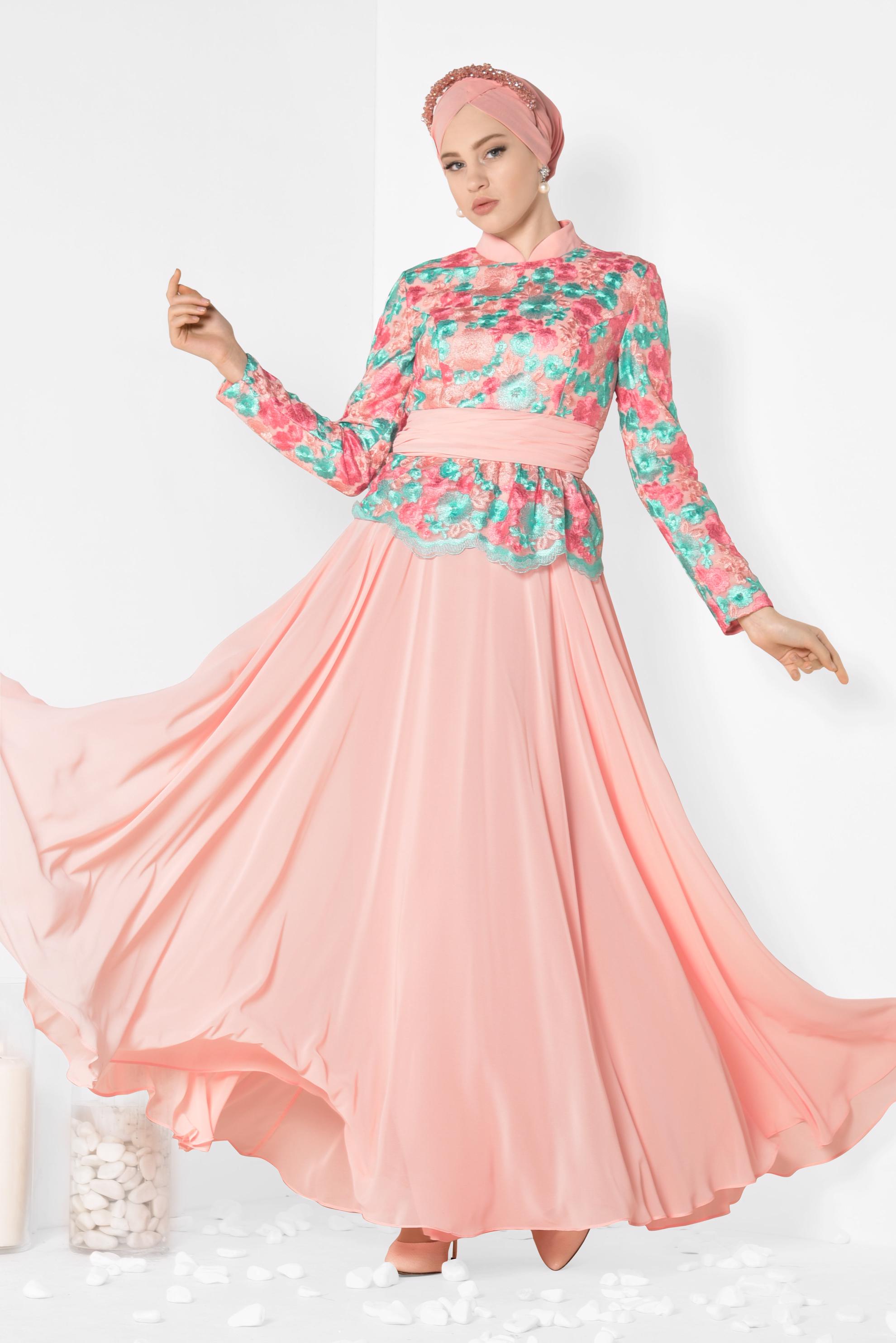 Tesettür giyim YEŞİL BELİ KUŞAK DETAYLI ÇİÇEKLİ ABİYE 5153 