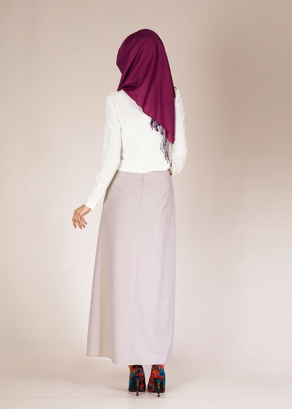 Tesettür giyim BEYAZ 4657 LORA BLUZ 38/46 TEK38