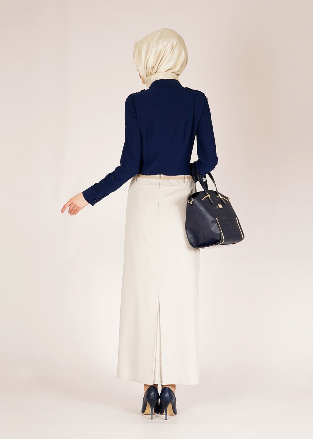 Tesettür giyim LACİVERT 4657 LORA BLUZ 38/46 TEK38