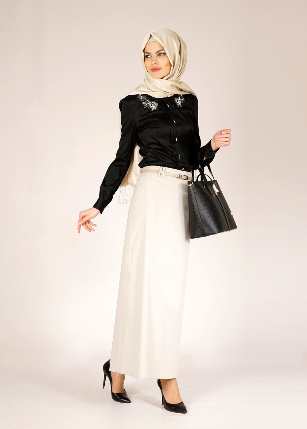 Tesettür giyim SİYAH 4674 SELENA CREP BLUZ 38/46 TEK40