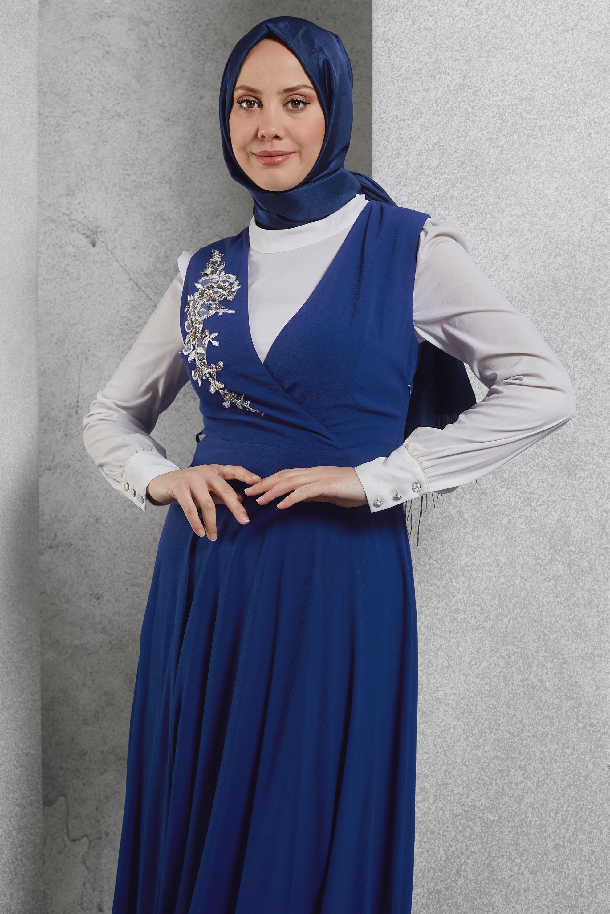 Tesettür giyim LACİVERT NAKIŞ DETAYLI ELBİSELİ TAKIM 4687