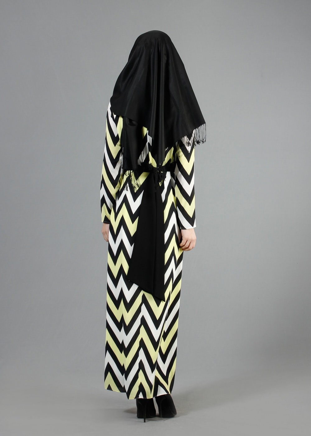 Tesettür giyim SARI ZİKZAK DESENLİ KREP ELBİSE 4887