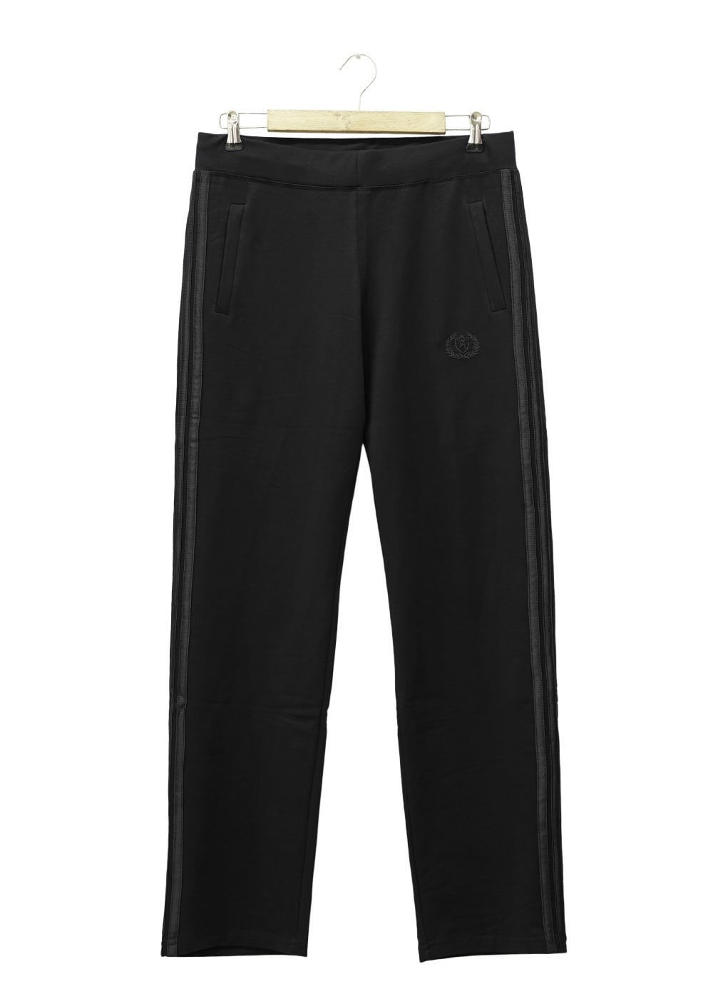 Tesettür giyim SİYAH YANLARI ŞERİTLİ ARMA DETAYLI EŞOFMAN ALTI 7863